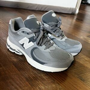 New Balance Kids Sneakers - Gray and White